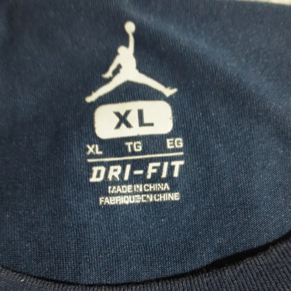 Shirt - Picture 3 of 3